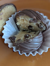 Load image into Gallery viewer, Cakeballs, Assorted Flavors