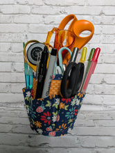 Load image into Gallery viewer, Mug Caddy - Orange and Navy Floral