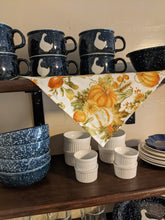 Load image into Gallery viewer, Table scarf, Fall pumpkins
